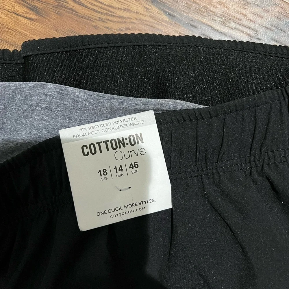 Cotton On Black Curve Shorts with Gray Lining NWT Size 14 Active Running Shorts